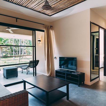 Le Motu Hotel Taling Ngam  Luaran gambar