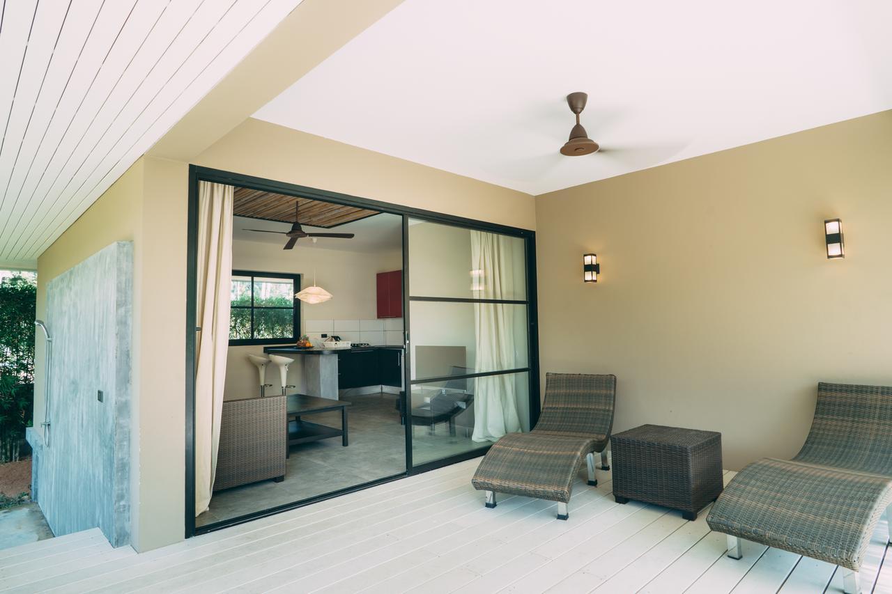 Le Motu Hotel Taling Ngam  Luaran gambar
